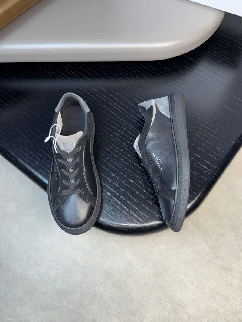 SmoothTexture Givenchy Shoes 4583