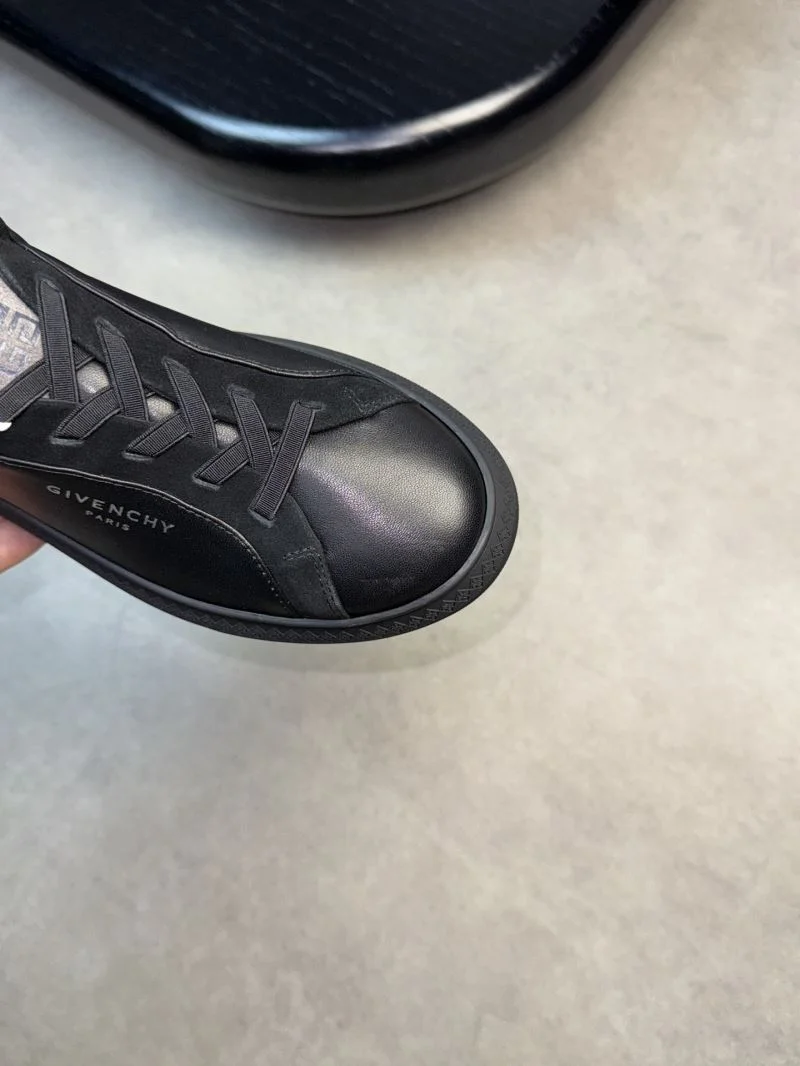 SmoothTexture Givenchy Shoes 4583