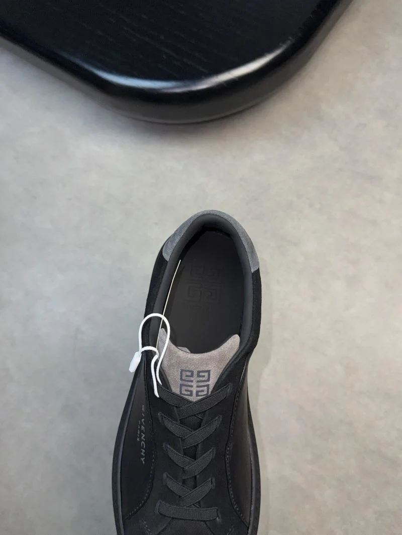 SmoothTexture Givenchy Shoes 4583