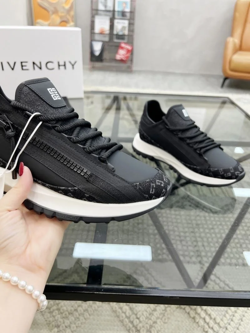 Givenchy Shoes Unisex 4562