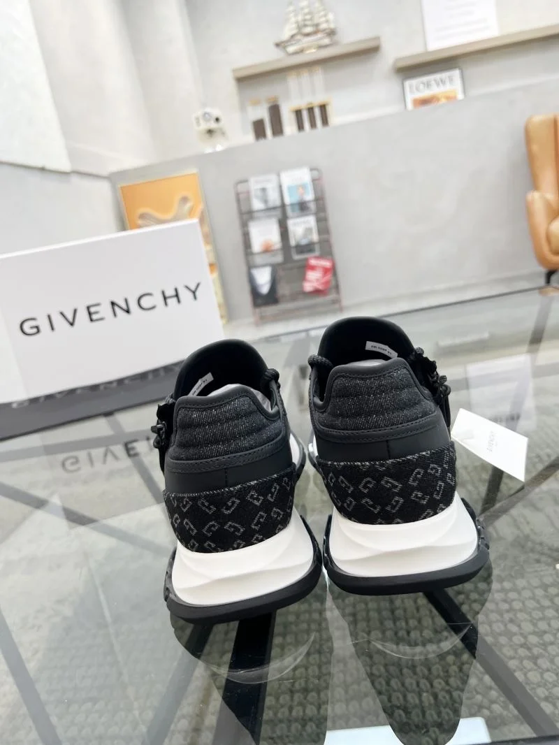 Givenchy Shoes Unisex 4562