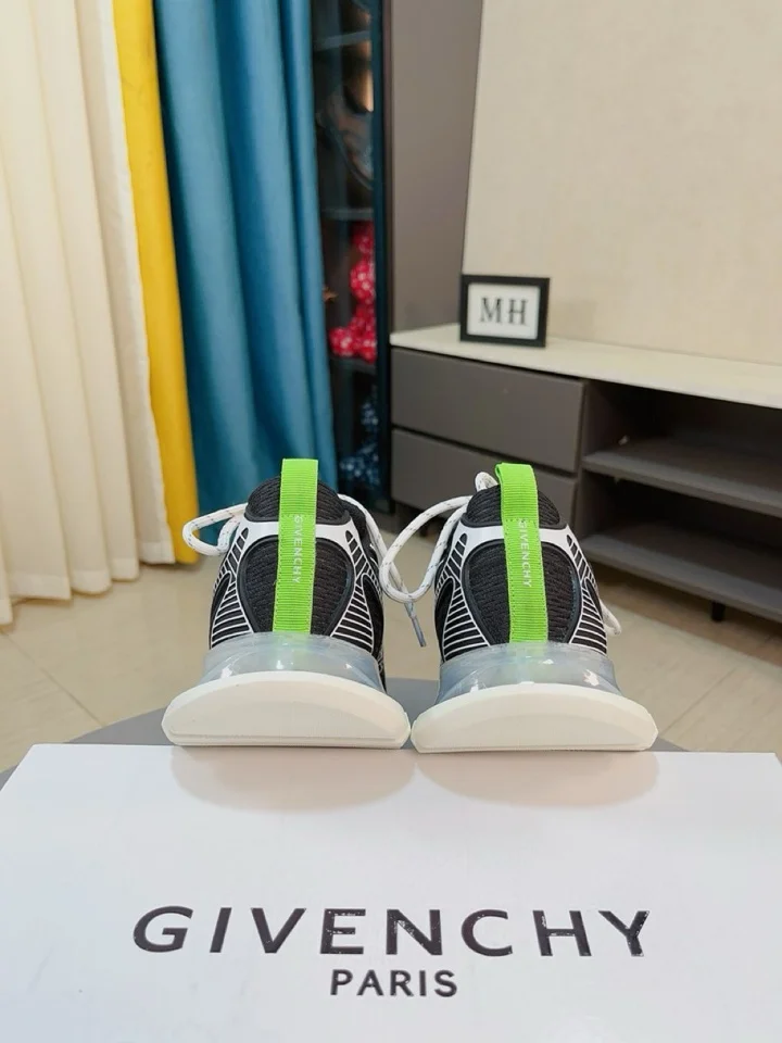 AllSeason Givenchy Shoes 4579