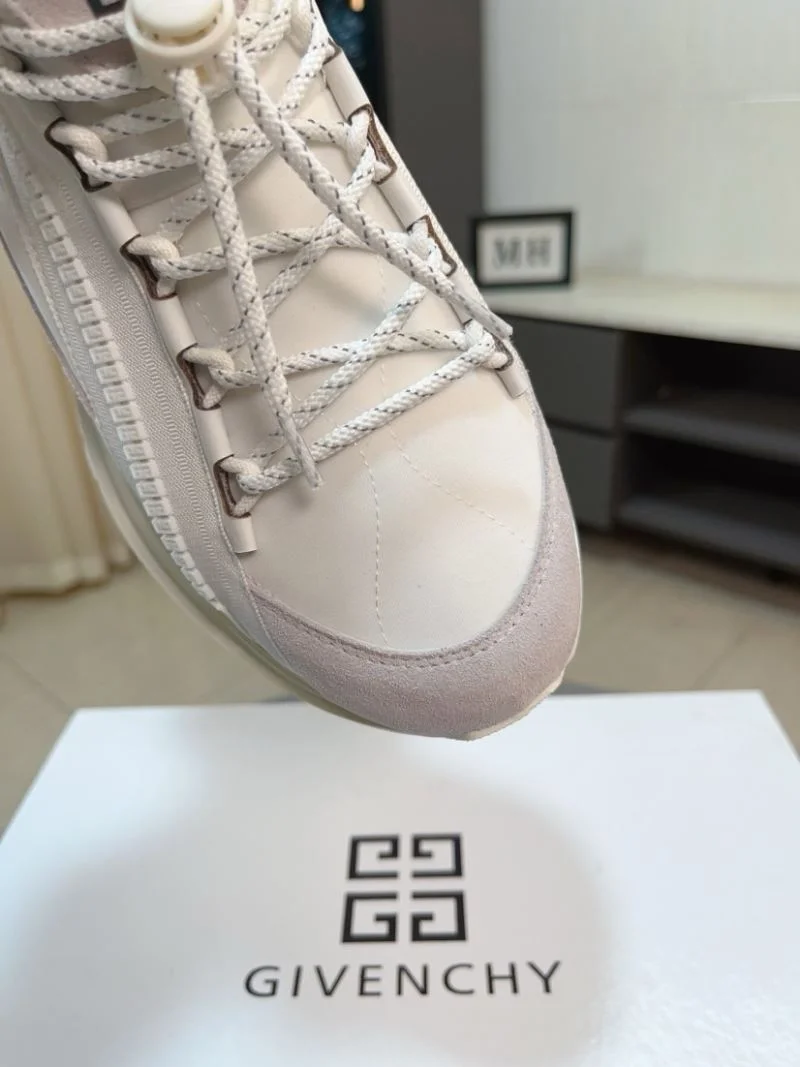 Chic Givenchy Shoes 4573