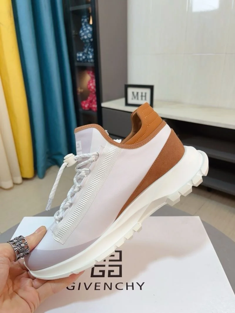 Givenchy Shoes WaterResistant 4542