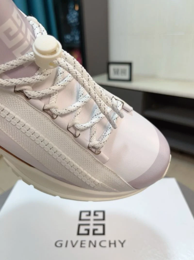 Givenchy Shoes WaterResistant 4542