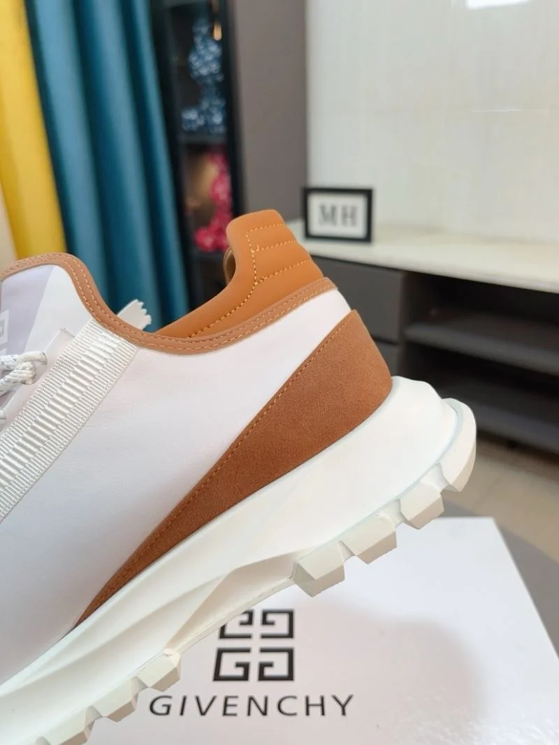 Givenchy Shoes WaterResistant 4542