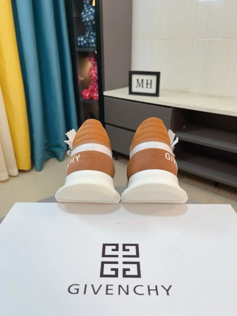 Givenchy Shoes WaterResistant 4542