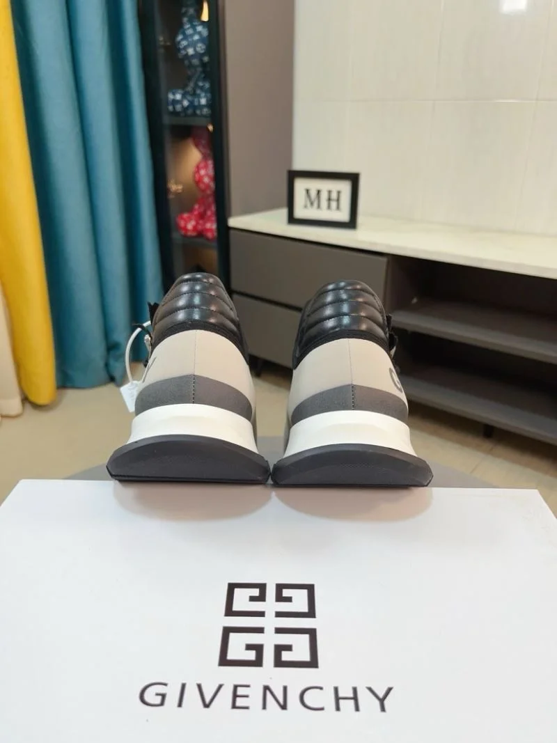 Givenchy Shoes UrbanChic 4540