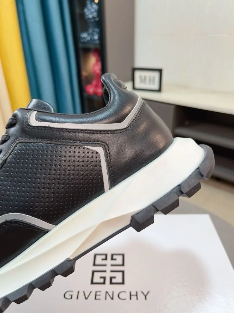 Durable Givenchy Shoes 4572