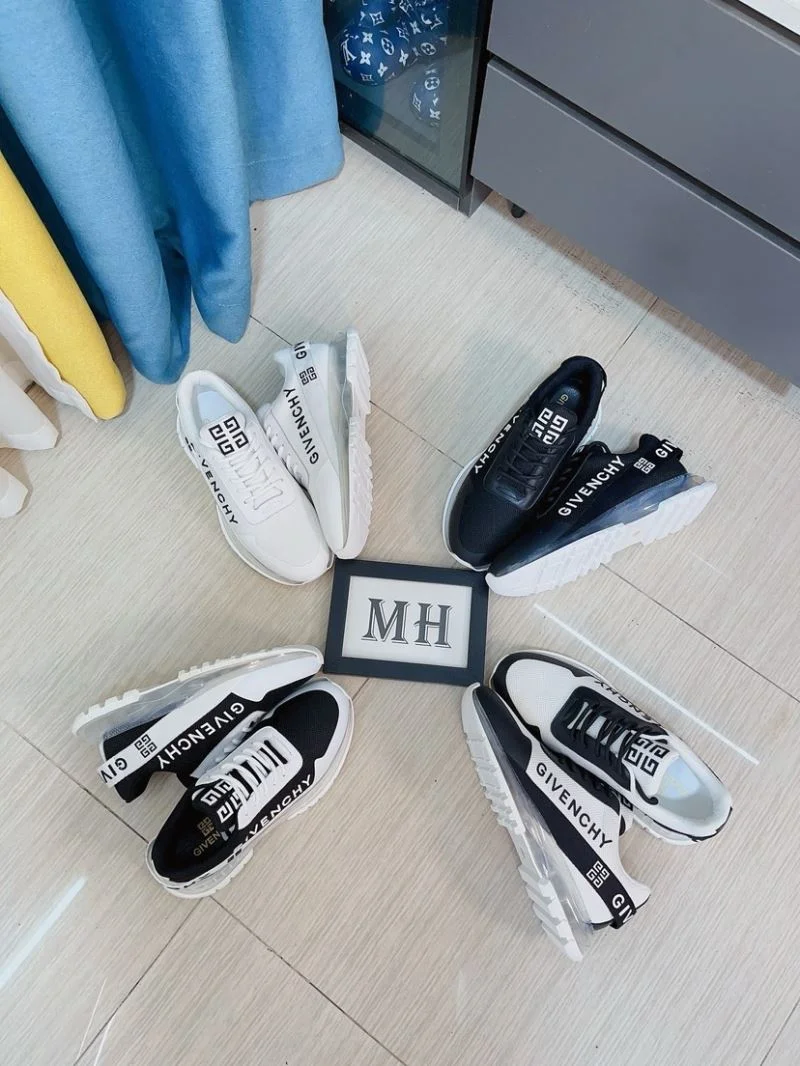SunProtective Givenchy Shoes 4526