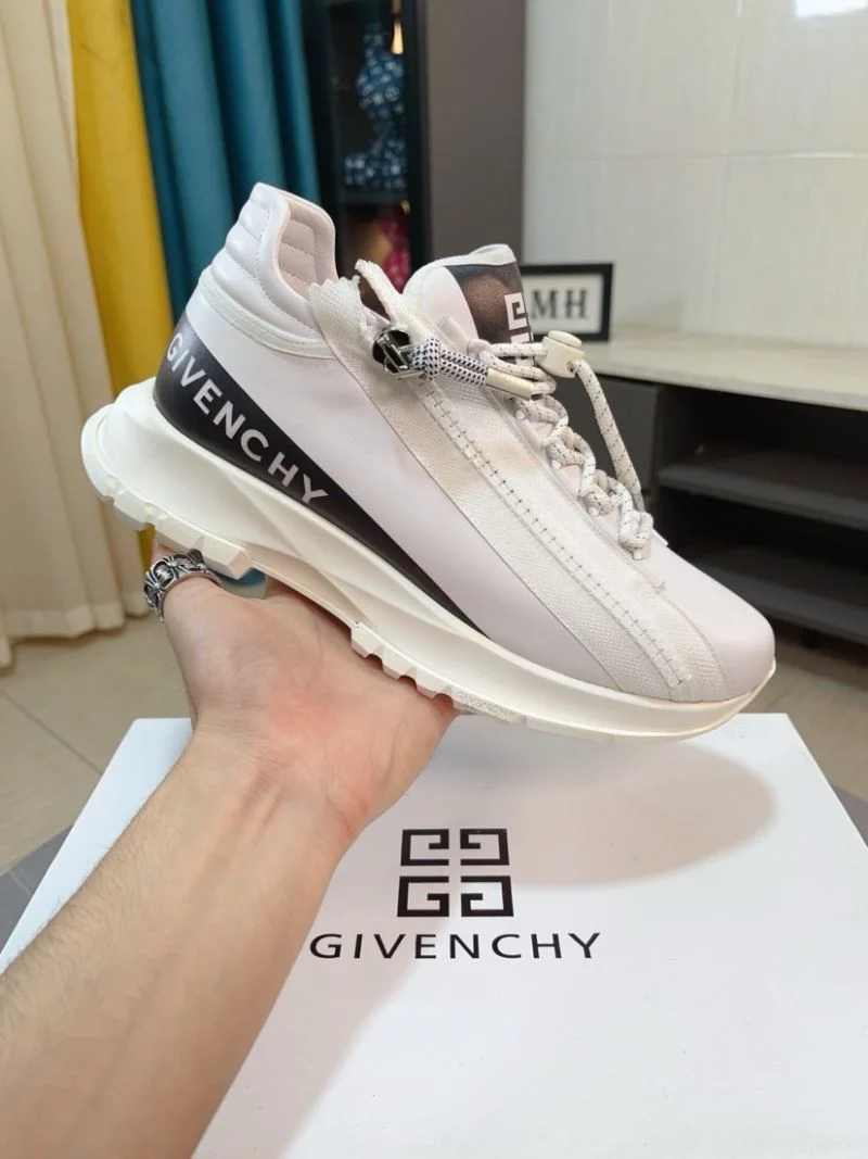 Soft Givenchy Shoes 4561