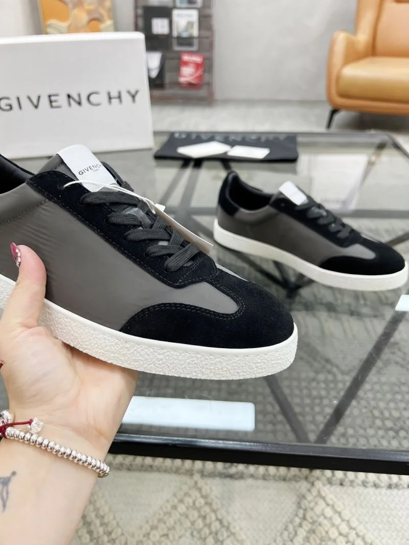 Flexible Givenchy Shoes 4507