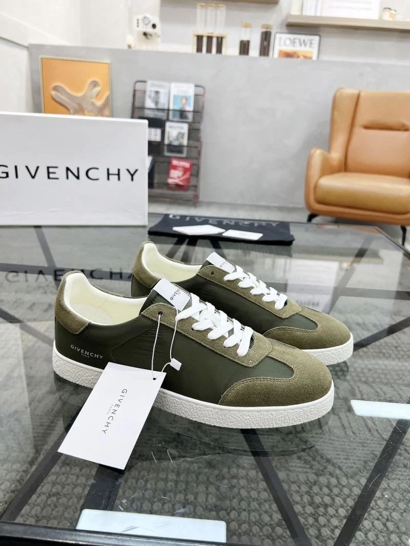 Stretchable Givenchy Shoes 4500