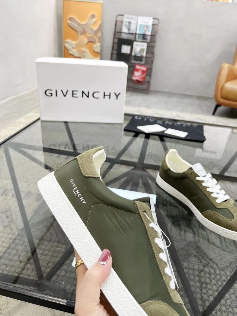 Stretchable Givenchy Shoes 4500