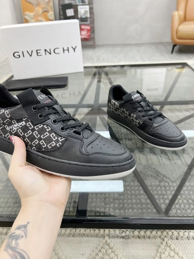 Givenchy Shoes Snug 4508