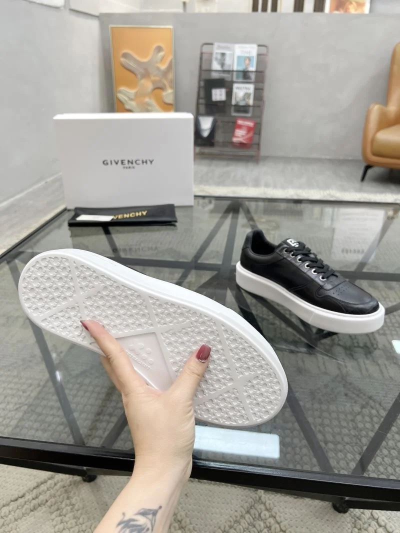 Givenchy Shoes Compact 4537
