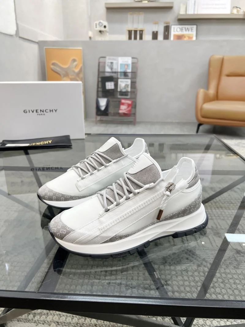 Snug Givenchy Shoes 4487