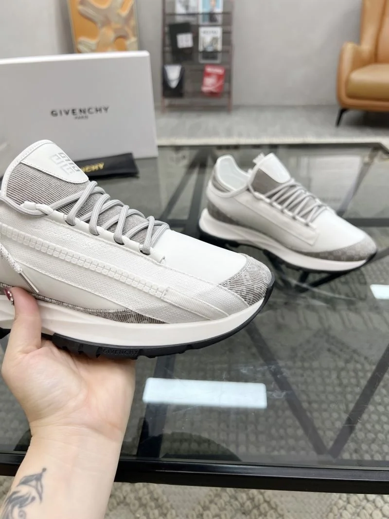 Snug Givenchy Shoes 4487