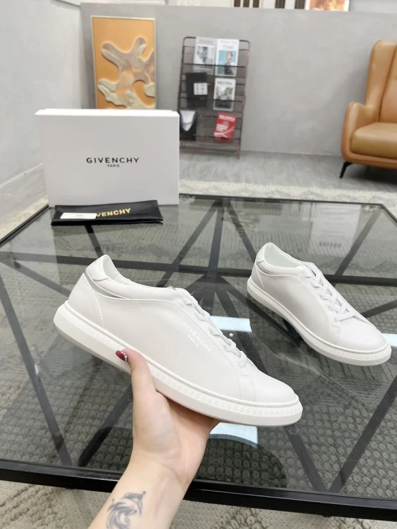 WellDesigned Givenchy Shoes 4517