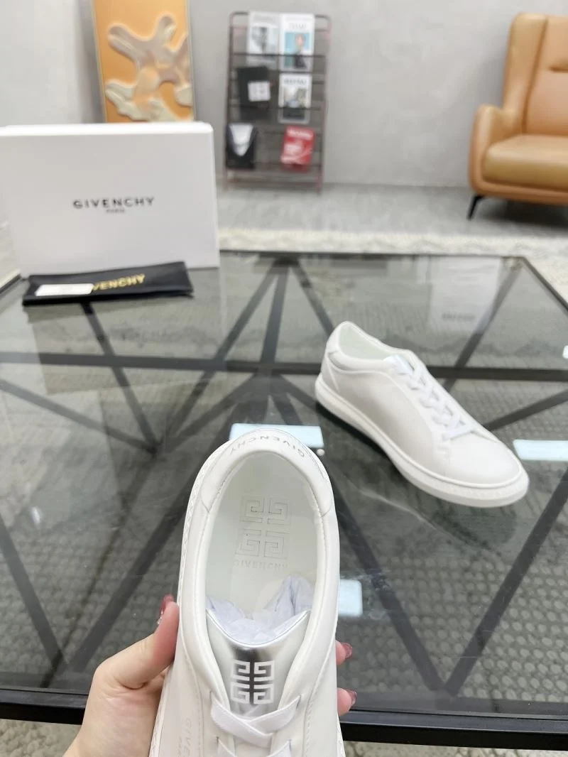 WellDesigned Givenchy Shoes 4517