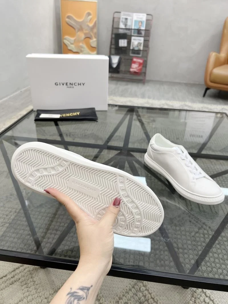 WellDesigned Givenchy Shoes 4517