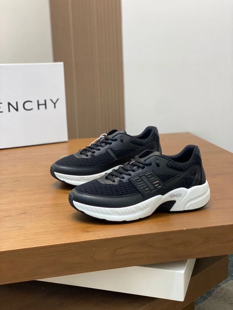 Givenchy Shoes Snug 4511