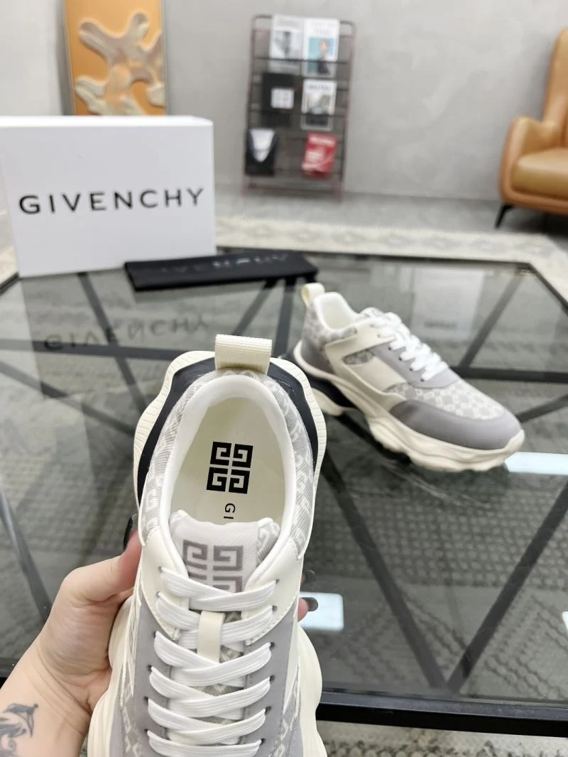 Minimalist Givenchy Shoes 4459