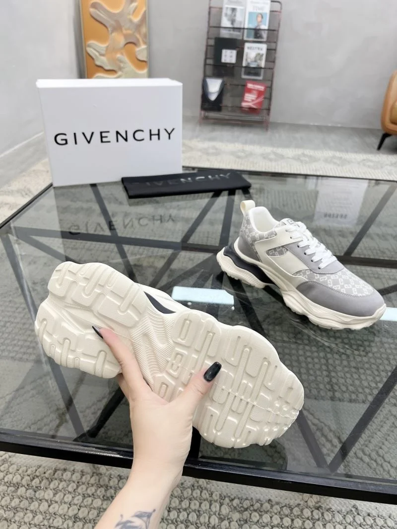 Minimalist Givenchy Shoes 4459