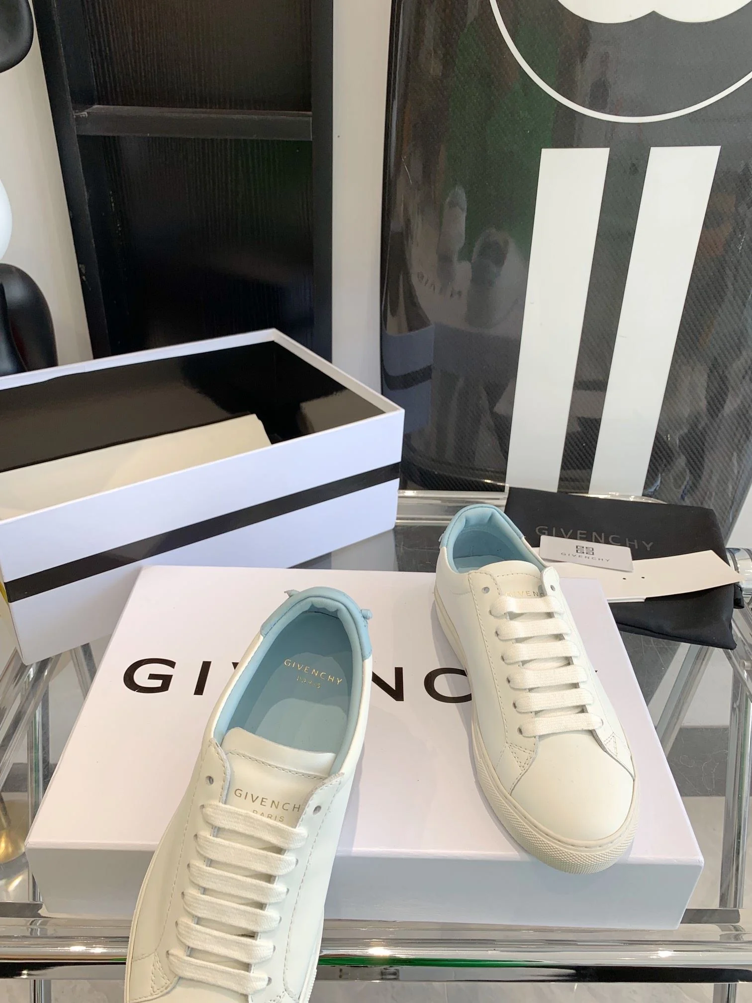 WaterResistant Givenchy Shoes 8087