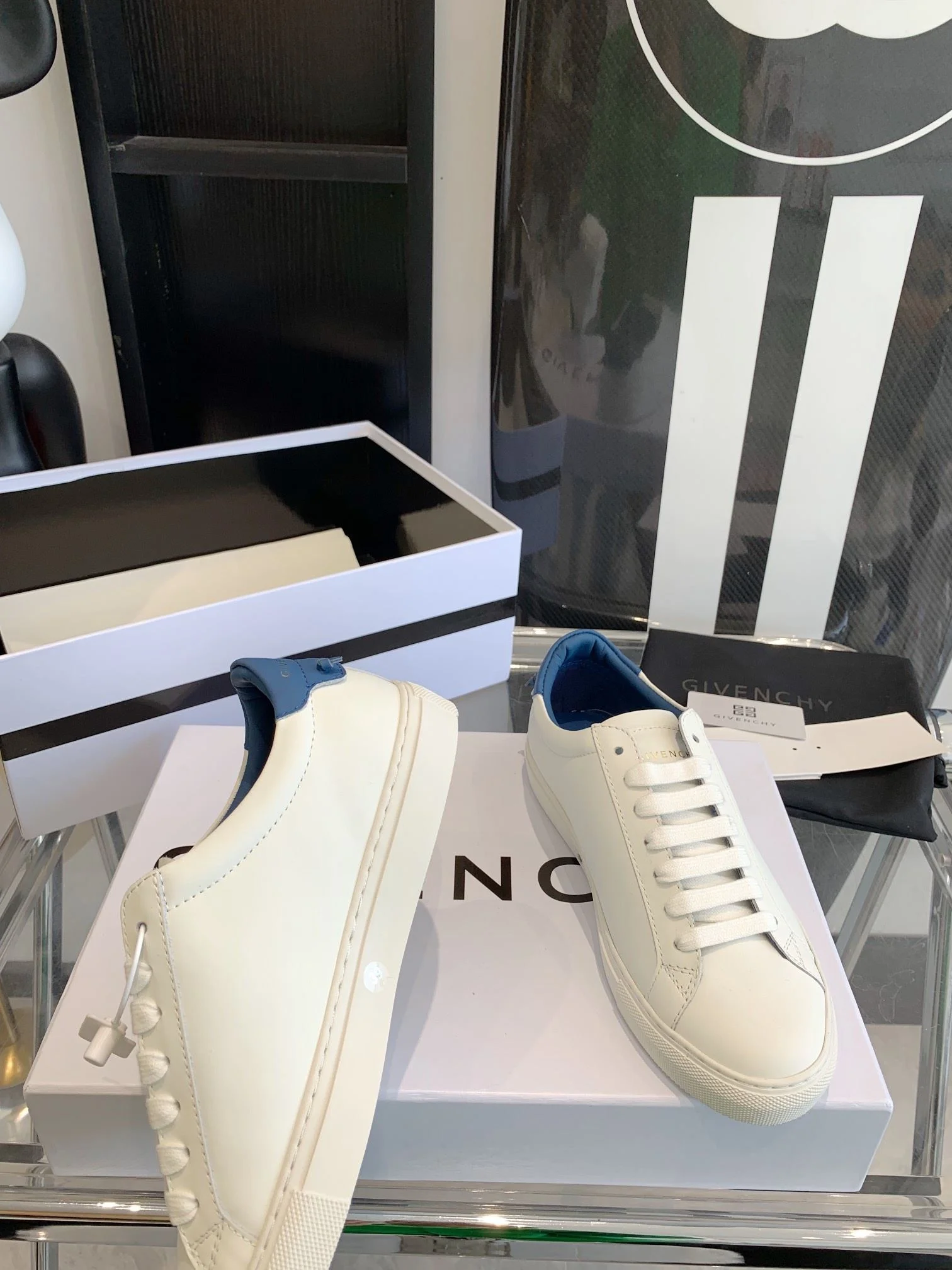 Original Givenchy Shoes 8068