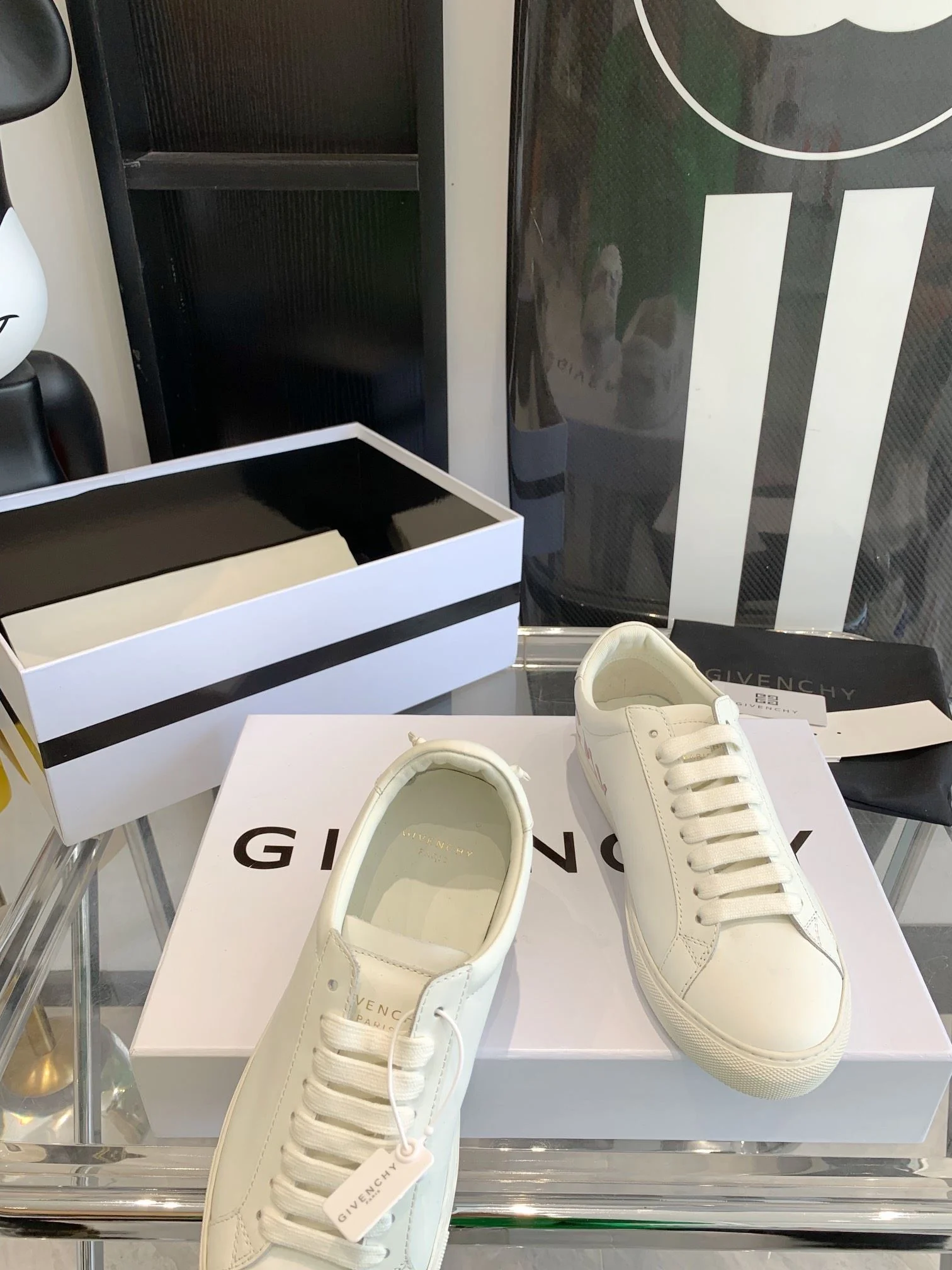 Givenchy Shoes FreshLook 8055