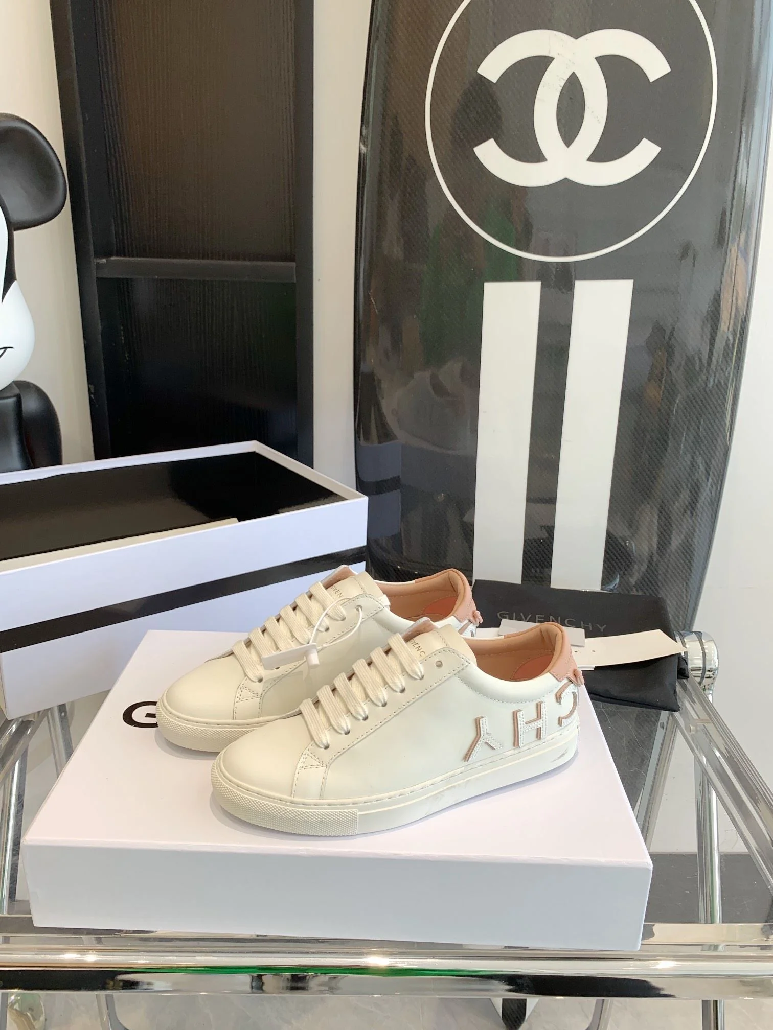 Givenchy Shoes Breathable 8052