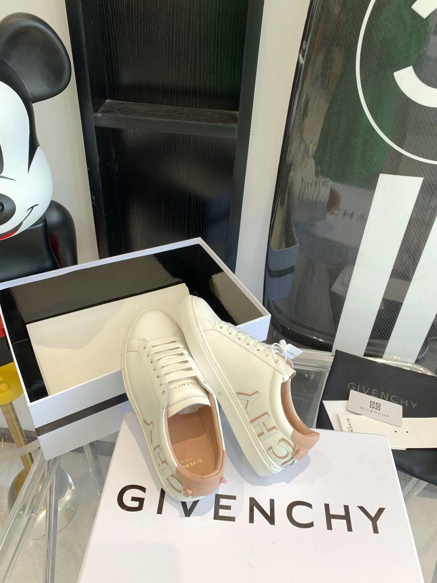 Givenchy Shoes Breathable 8052