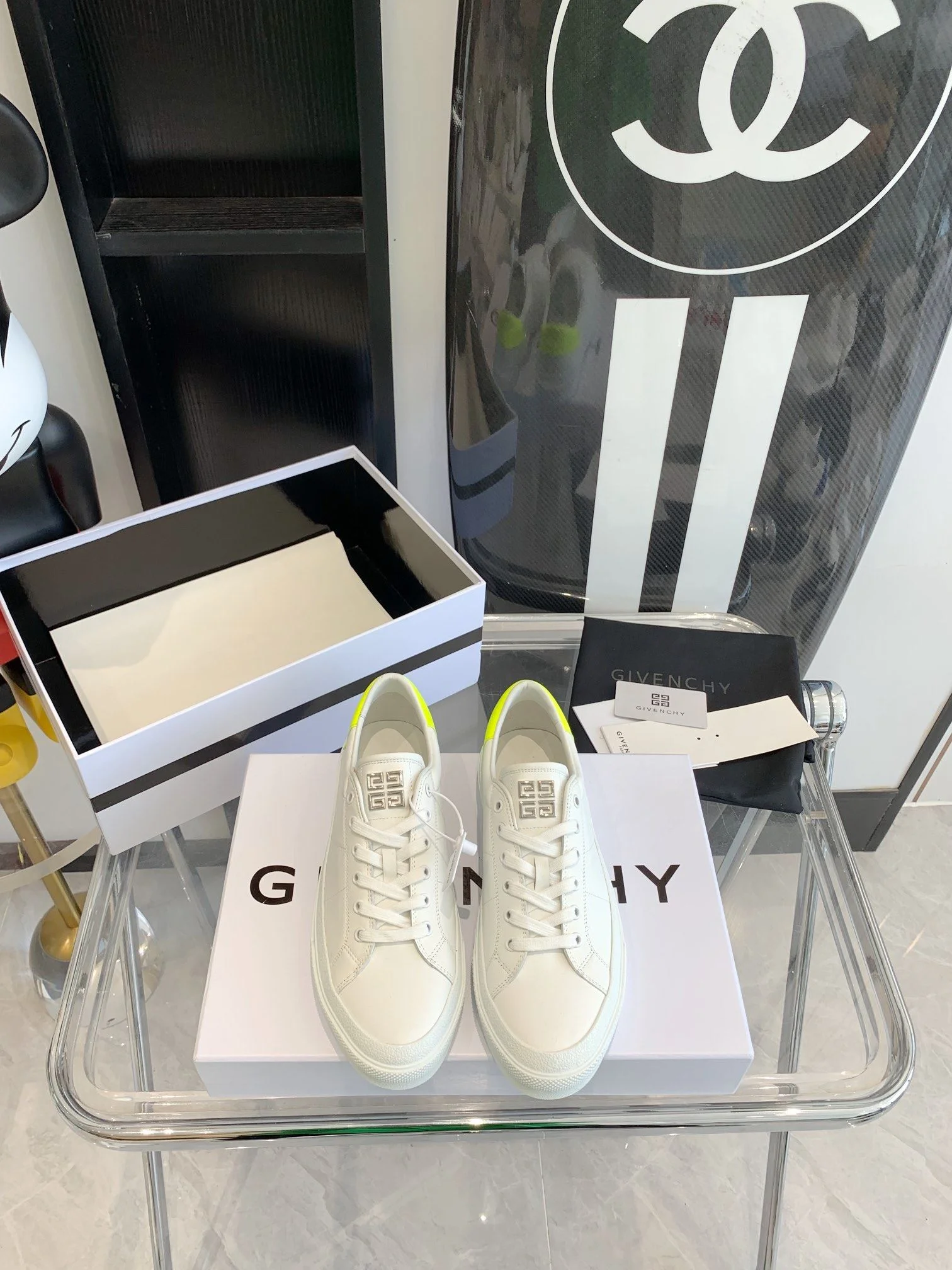 Givenchy Shoes SmoothTexture 8051