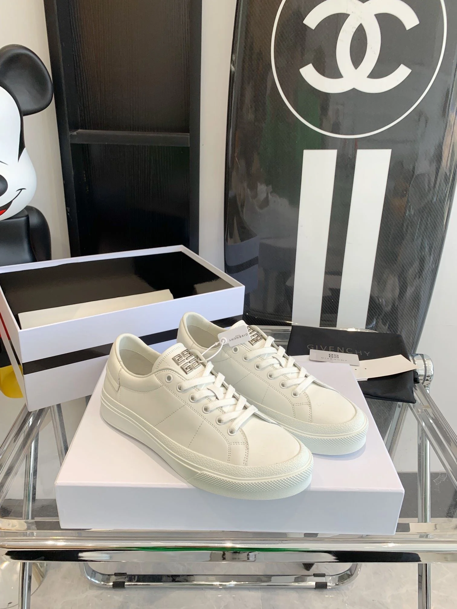 FlexibleFit Givenchy Shoes 8054