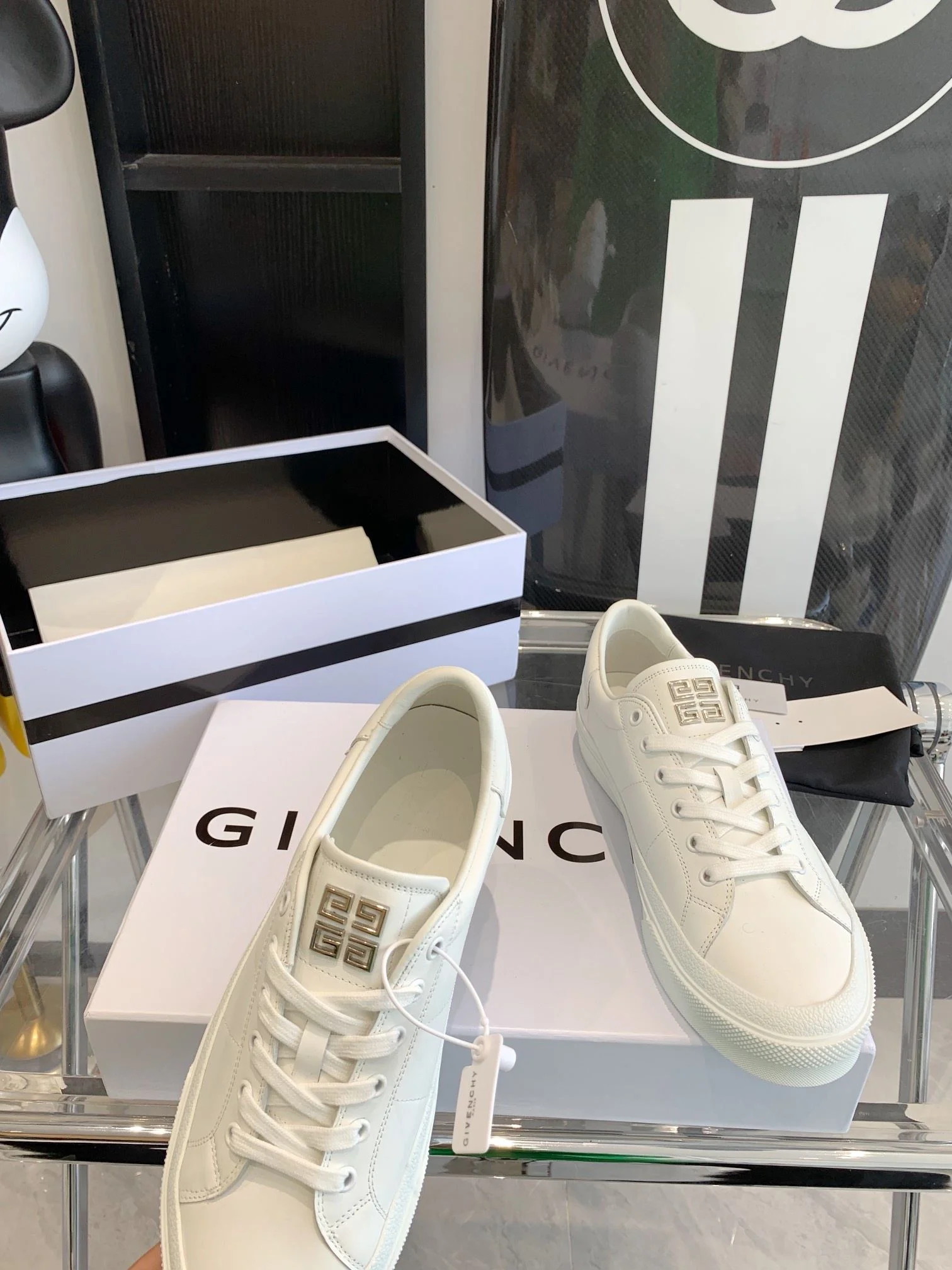 FlexibleFit Givenchy Shoes 8054