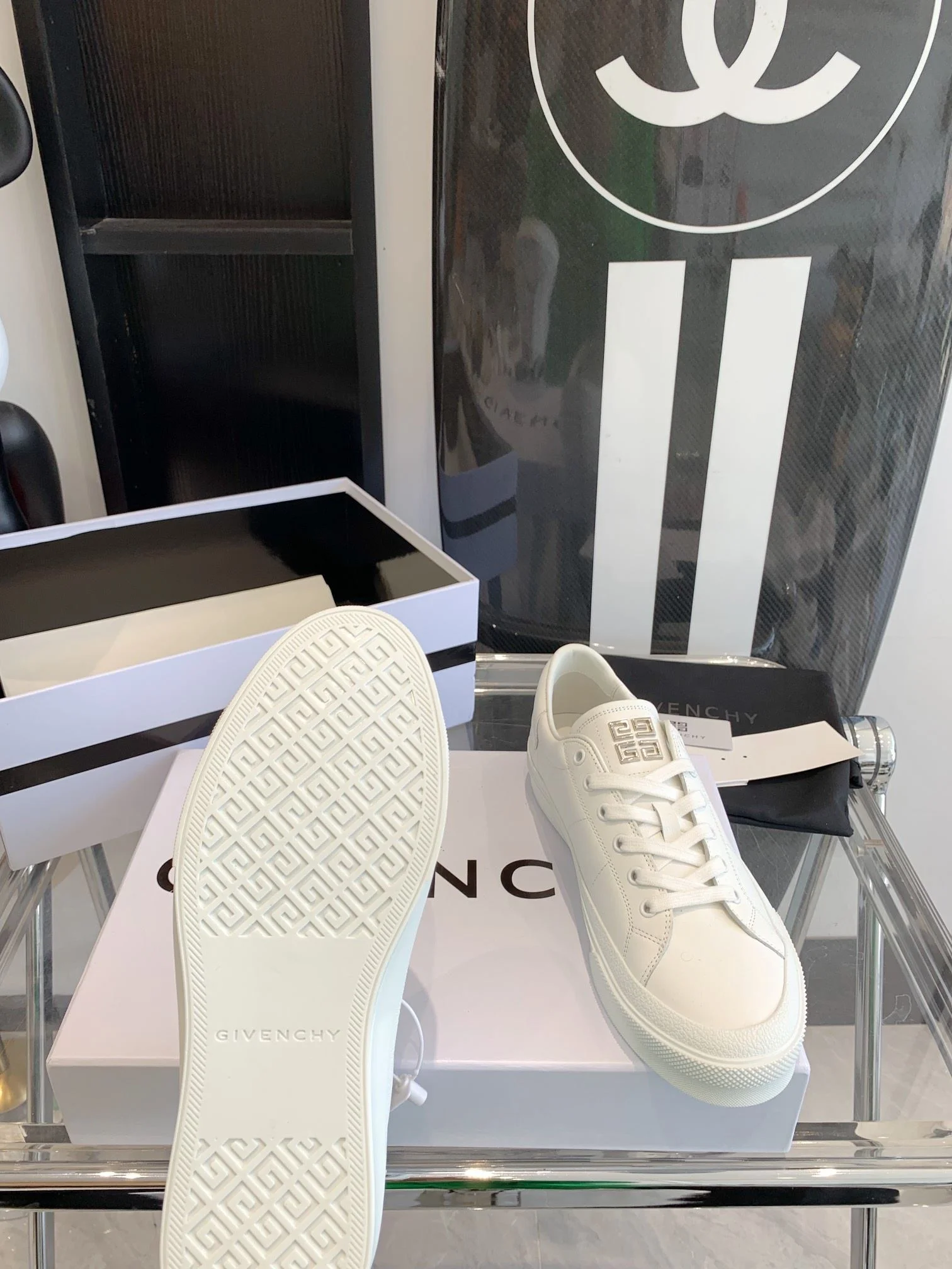 FlexibleFit Givenchy Shoes 8054