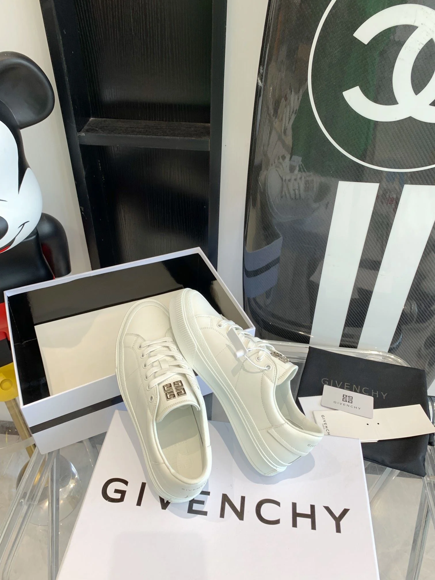 FlexibleFit Givenchy Shoes 8054