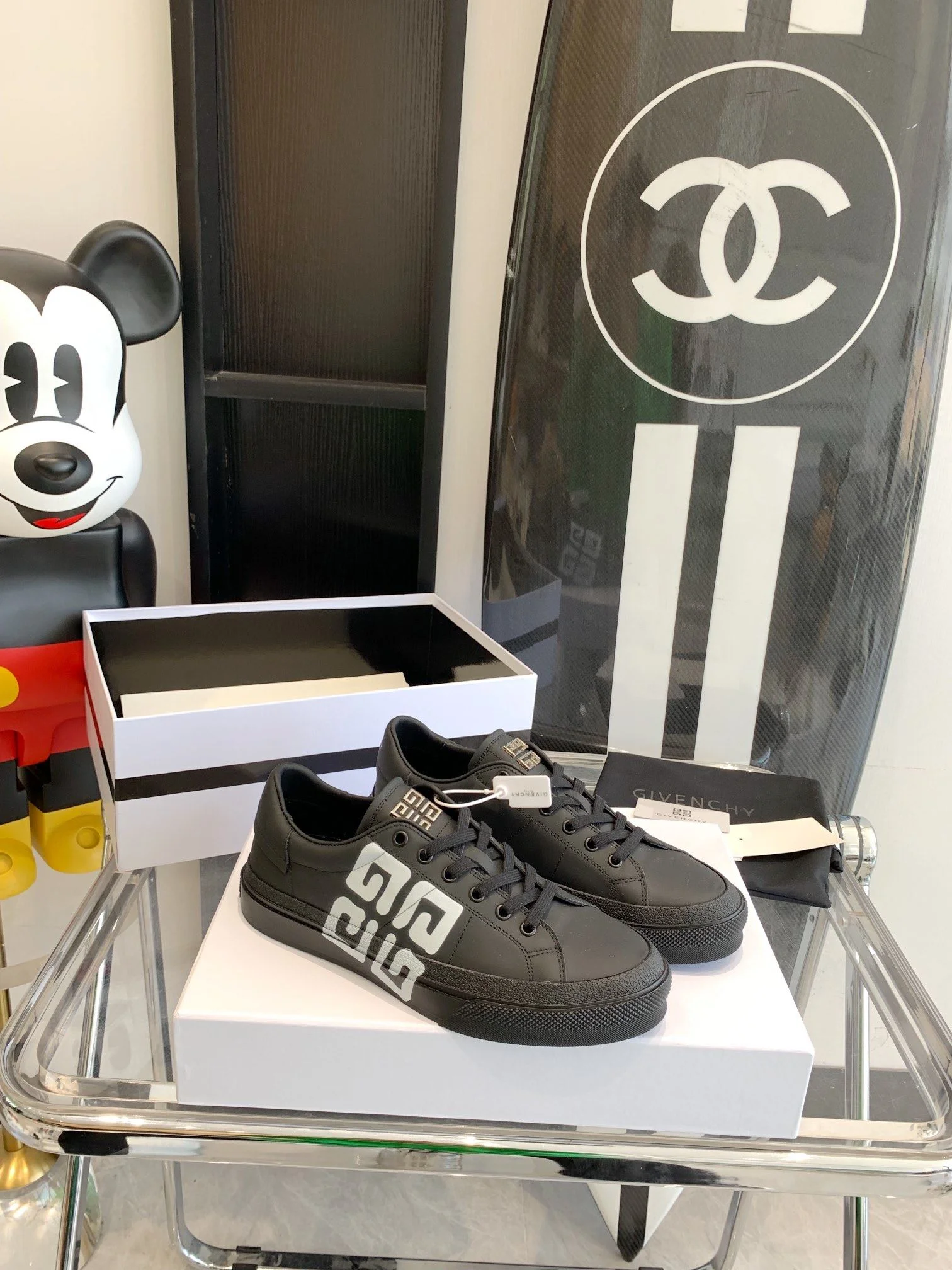 Givenchy Shoes Fashionable 8143