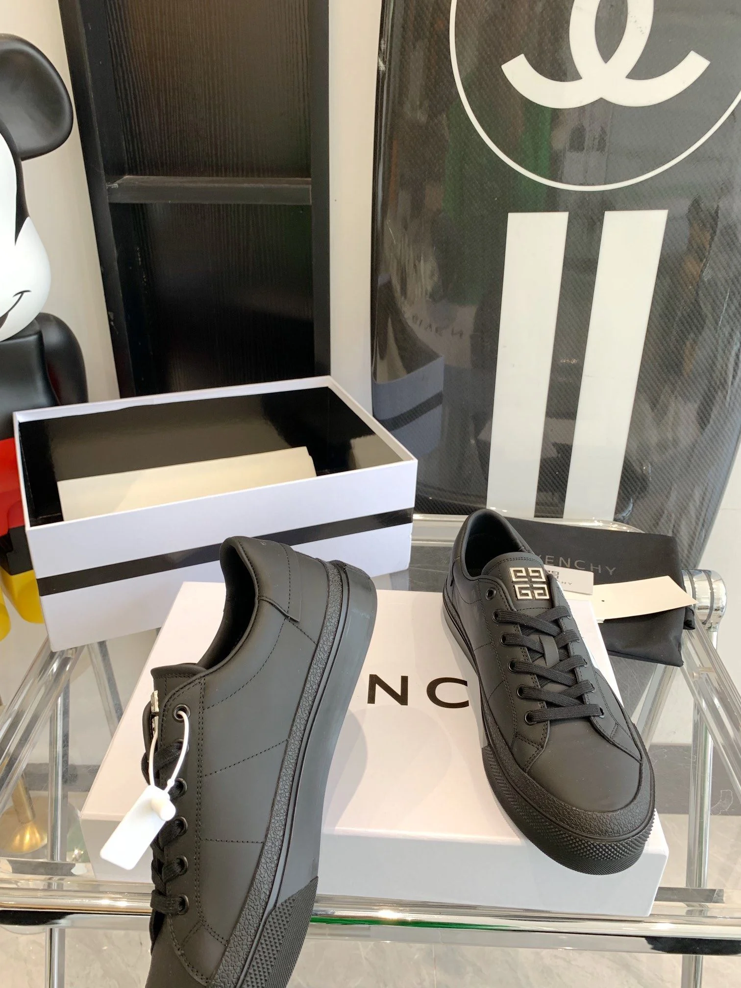 Givenchy Shoes Fashionable 8143
