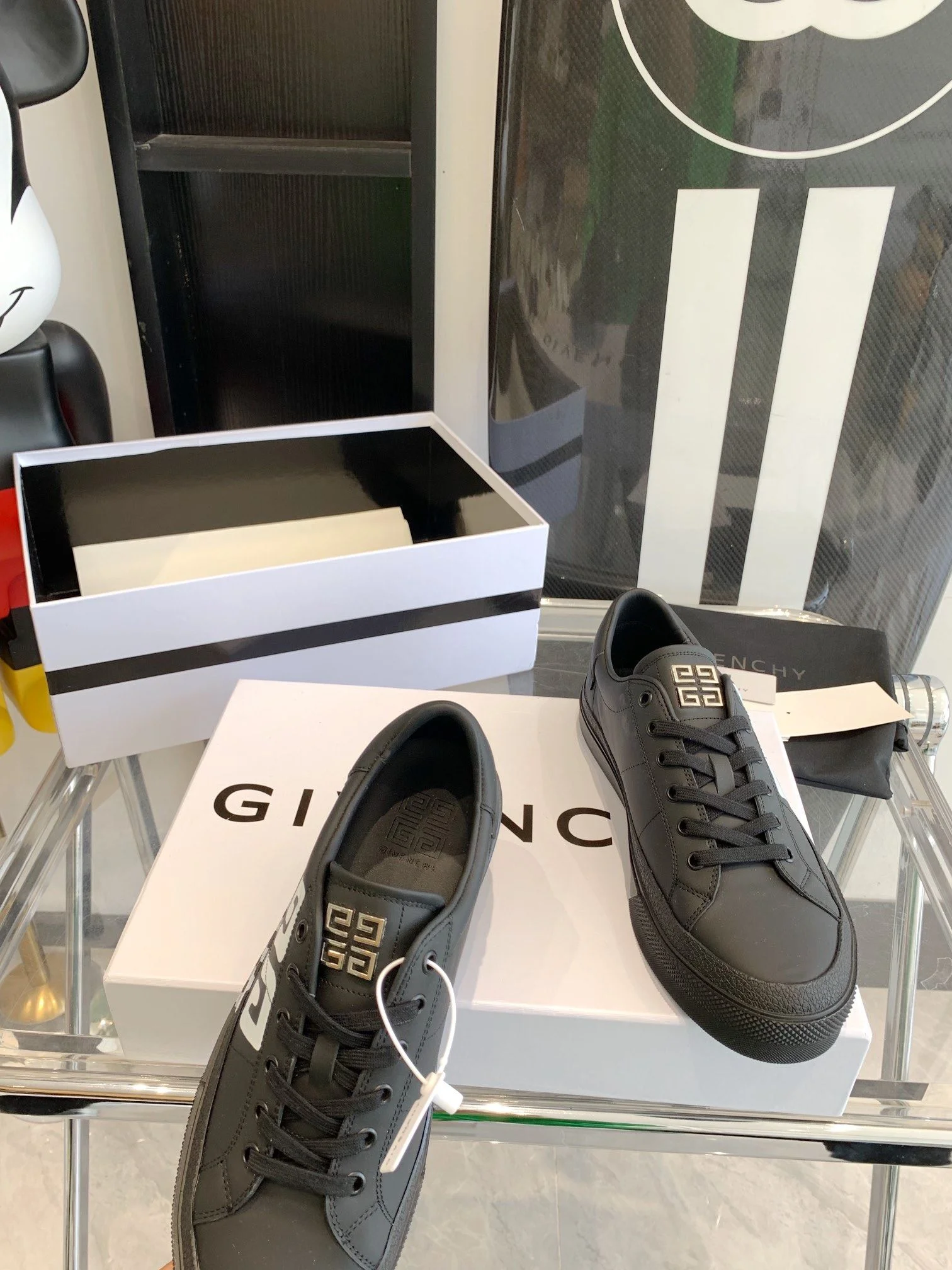 Givenchy Shoes Fashionable 8143