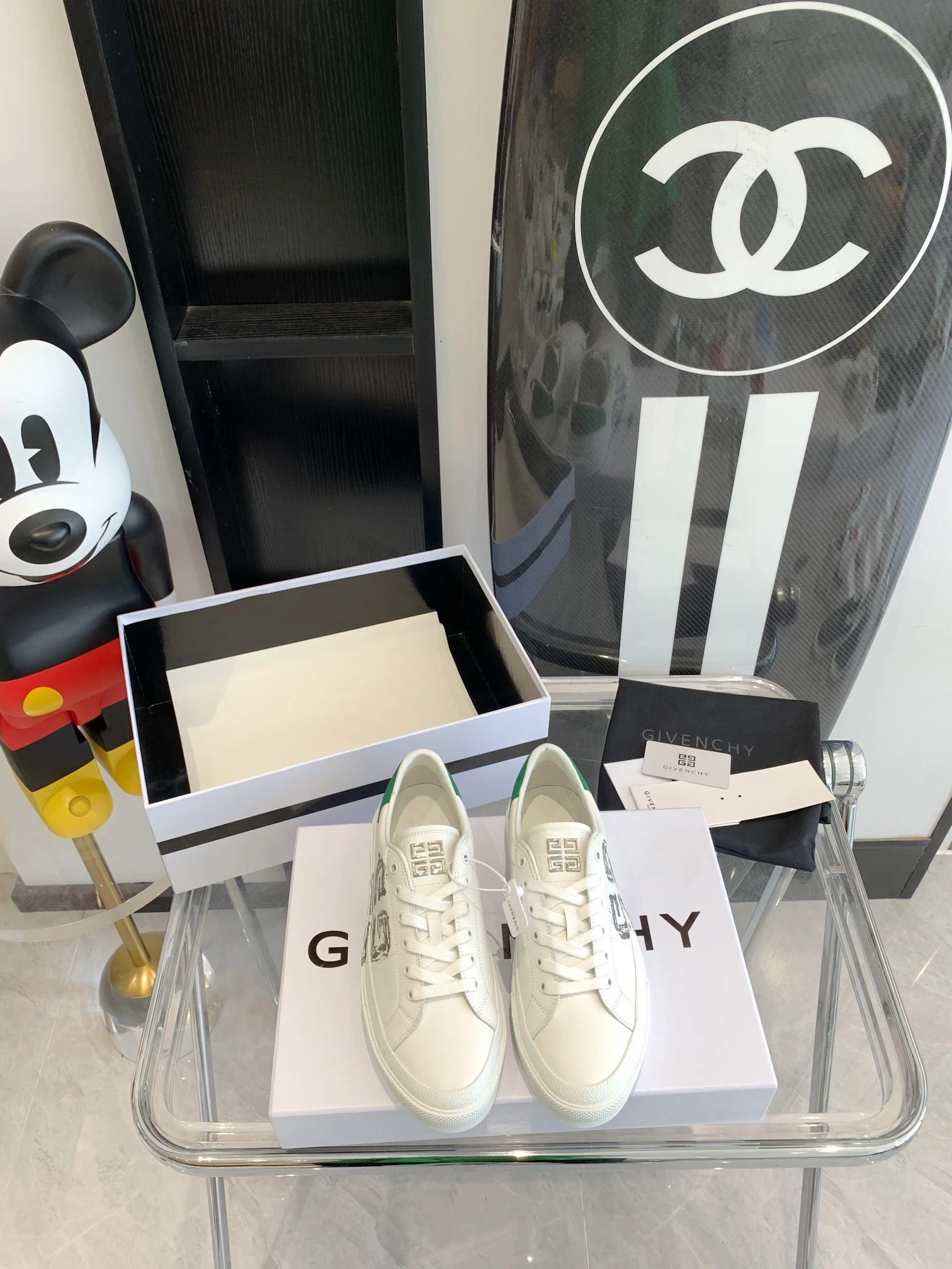 Givenchy Shoes EyeCatching 8069