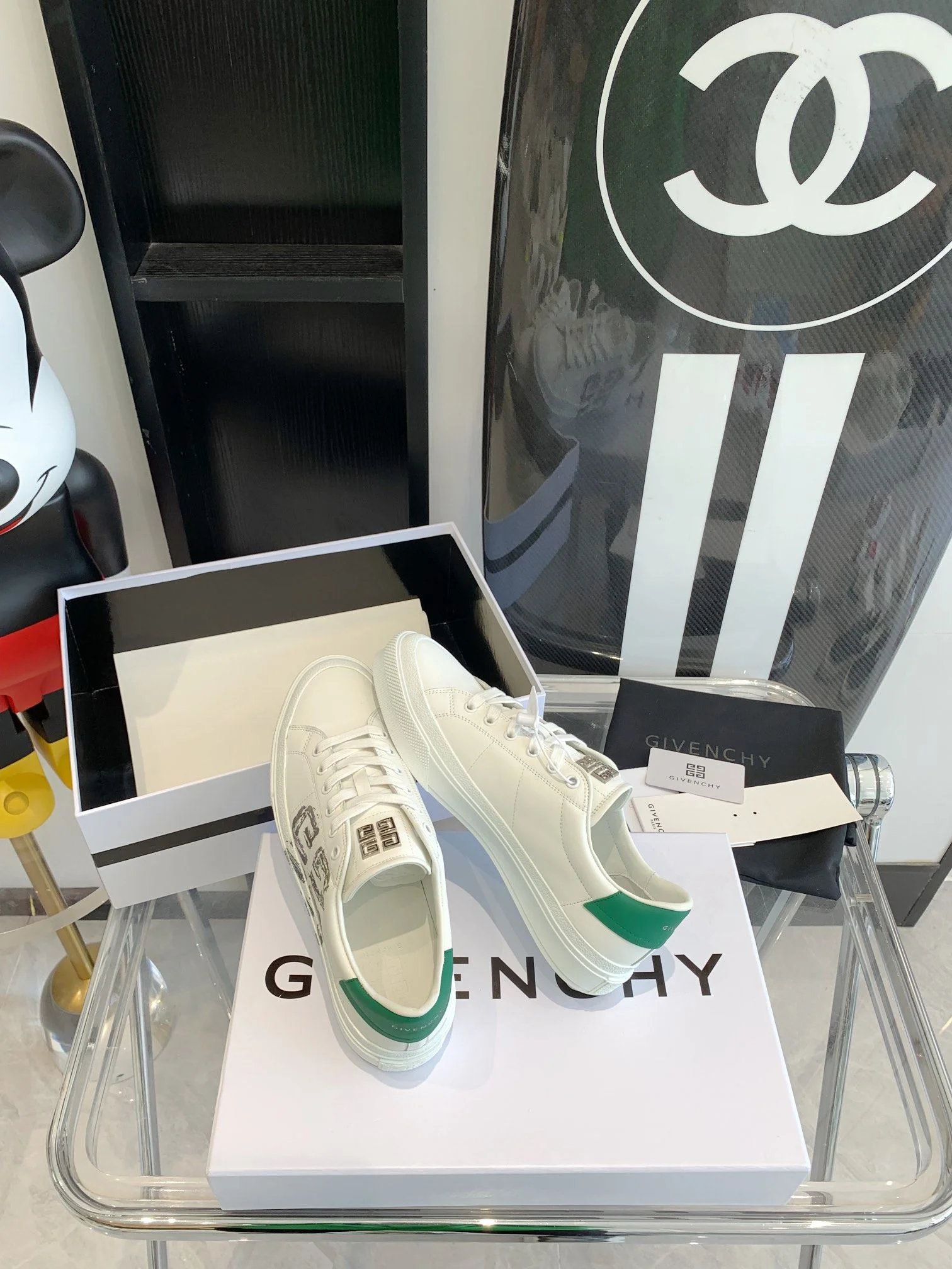 Givenchy Shoes EyeCatching 8069