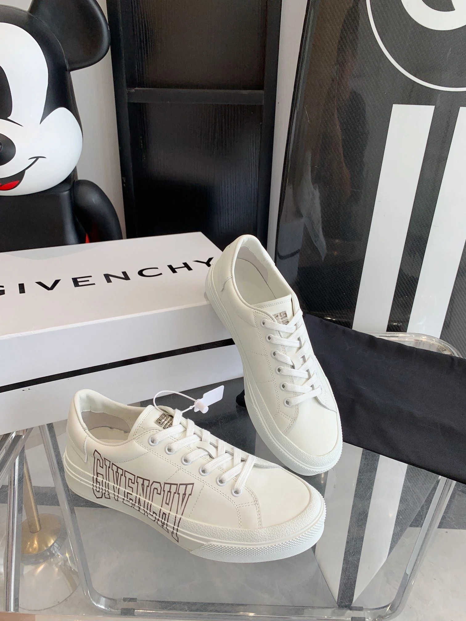 DailyWear Givenchy Shoes 8076