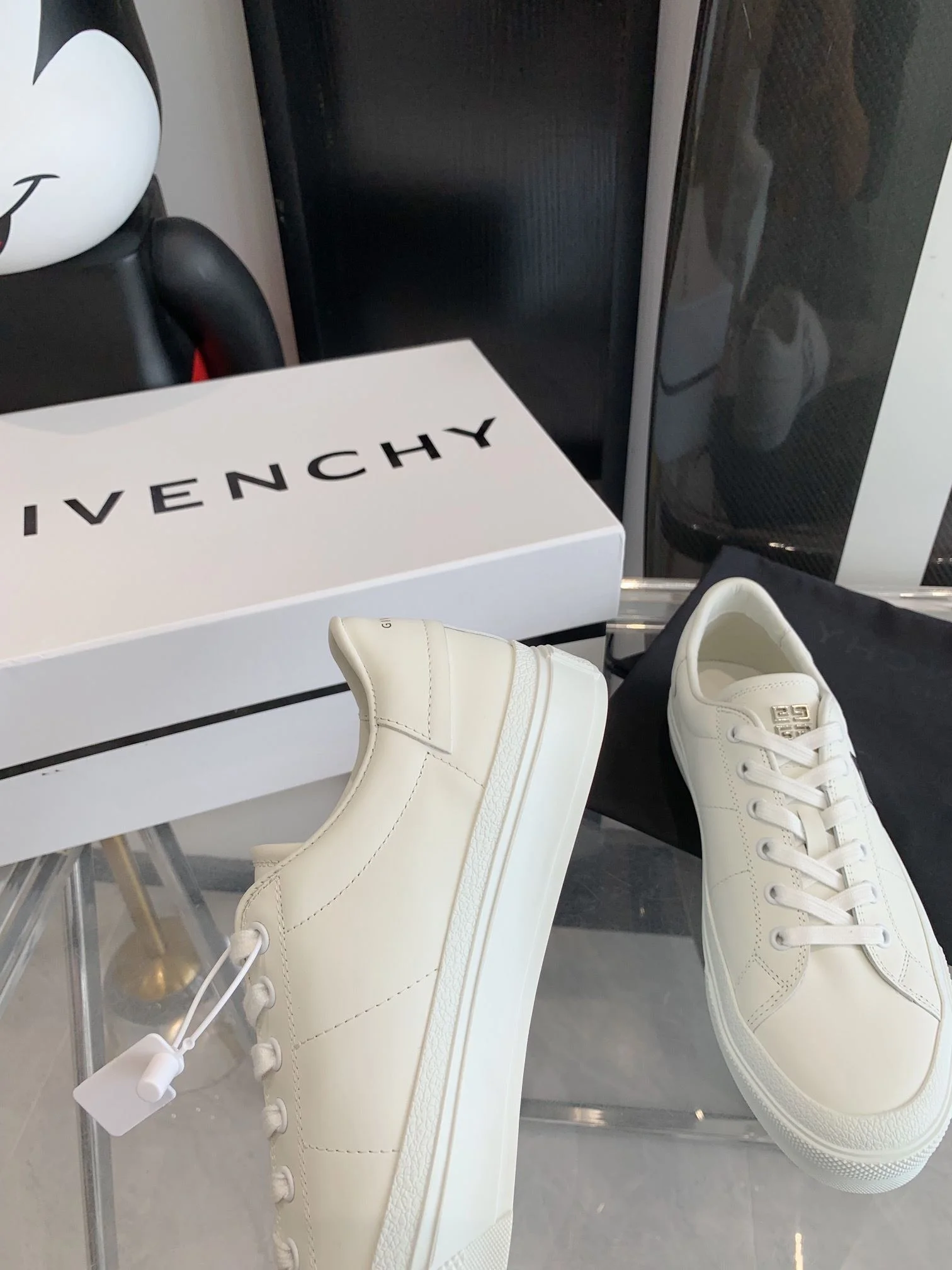 Givenchy Shoes Affordable 8039