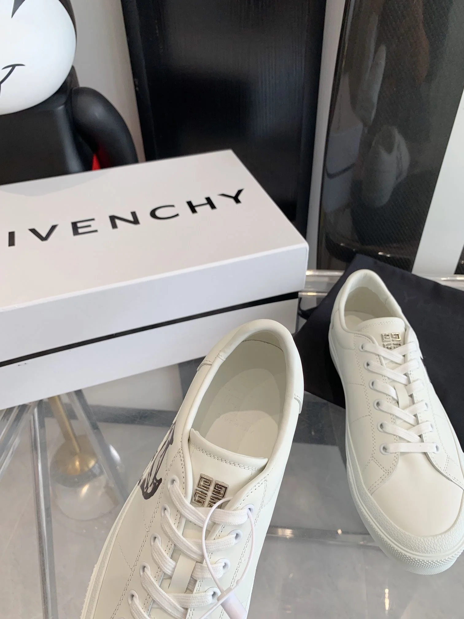 Givenchy Shoes Affordable 8039