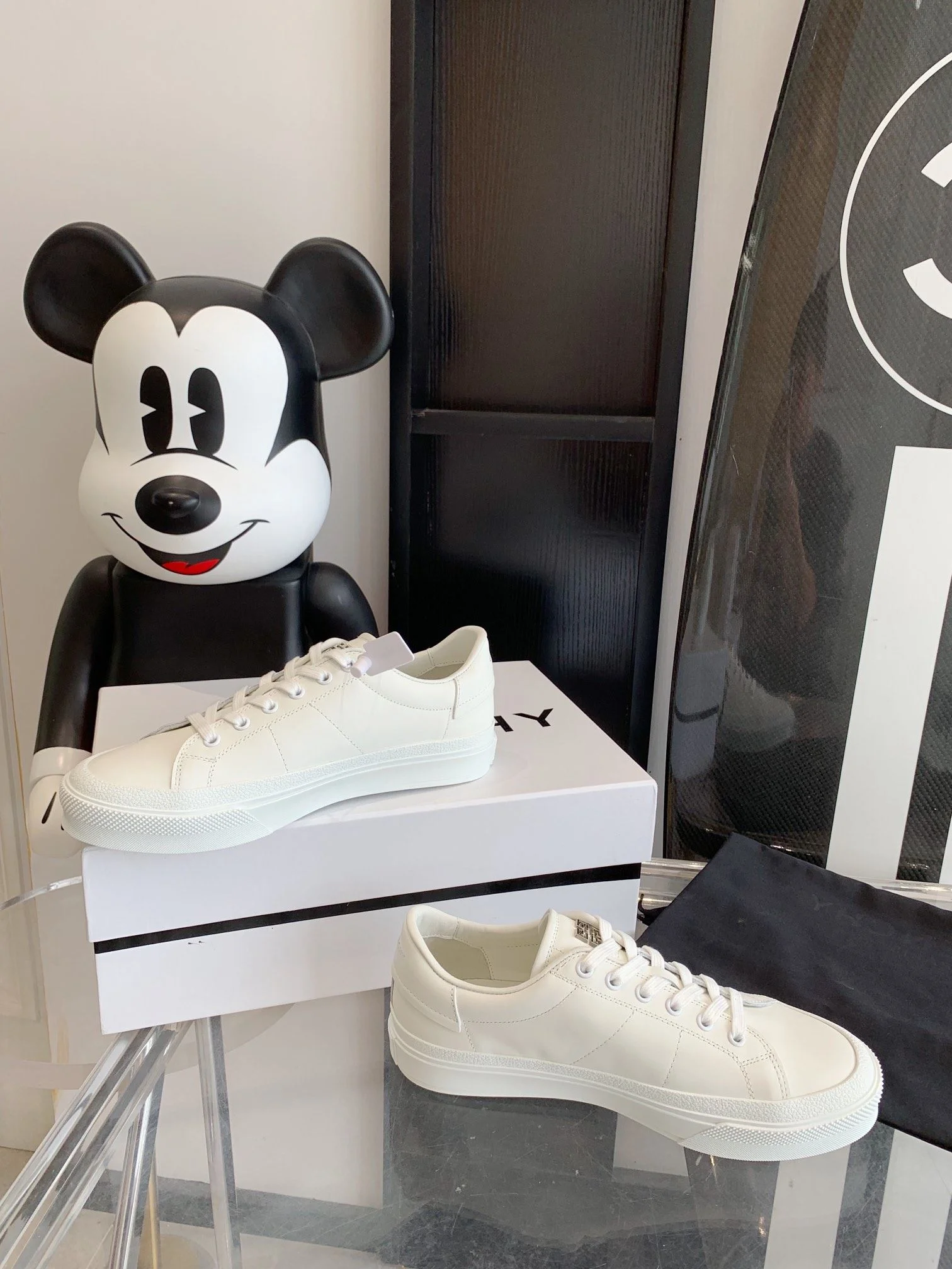 Givenchy Shoes Affordable 8039