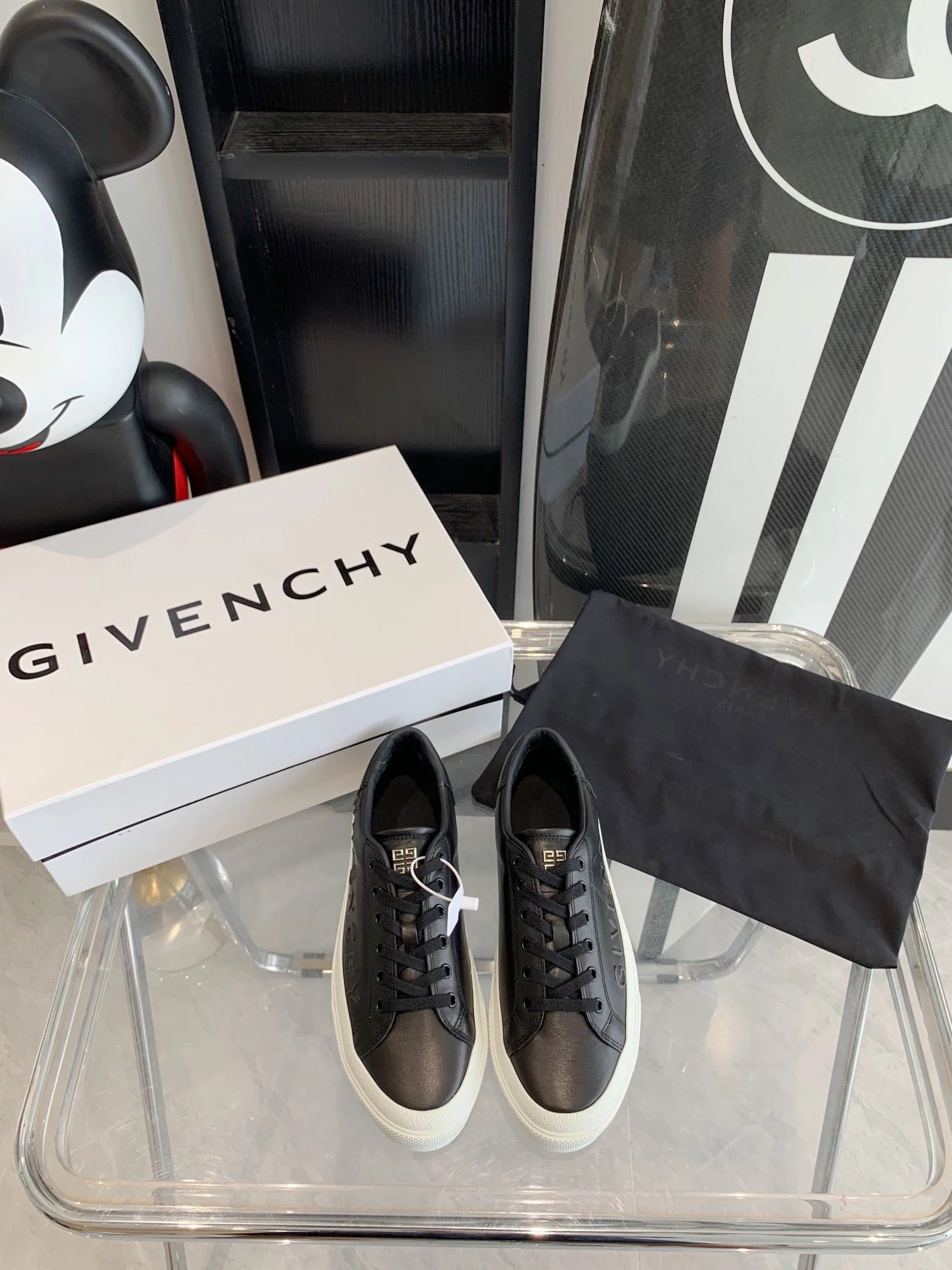 Givenchy Shoes SoftTouch 8075