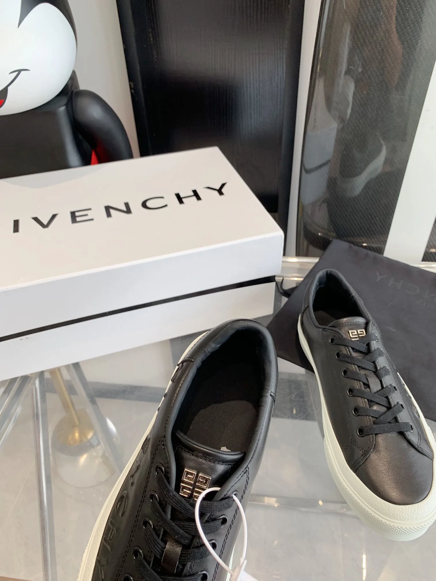 Givenchy Shoes SoftTouch 8075