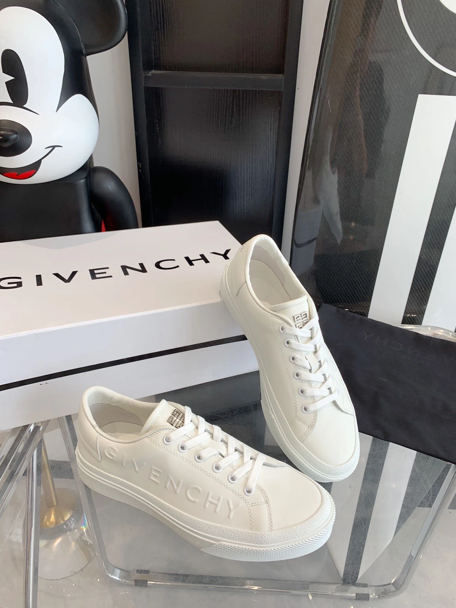 Givenchy Shoes Upgraded 8040